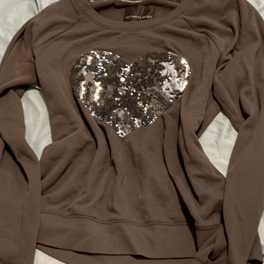 VS pink sweatshirt